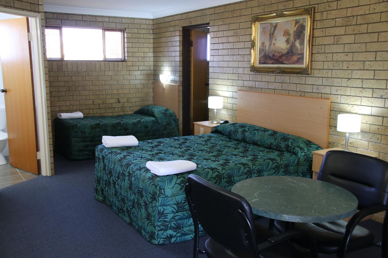 Macintyre Motor Inn Goondiwindi Bagian luar foto