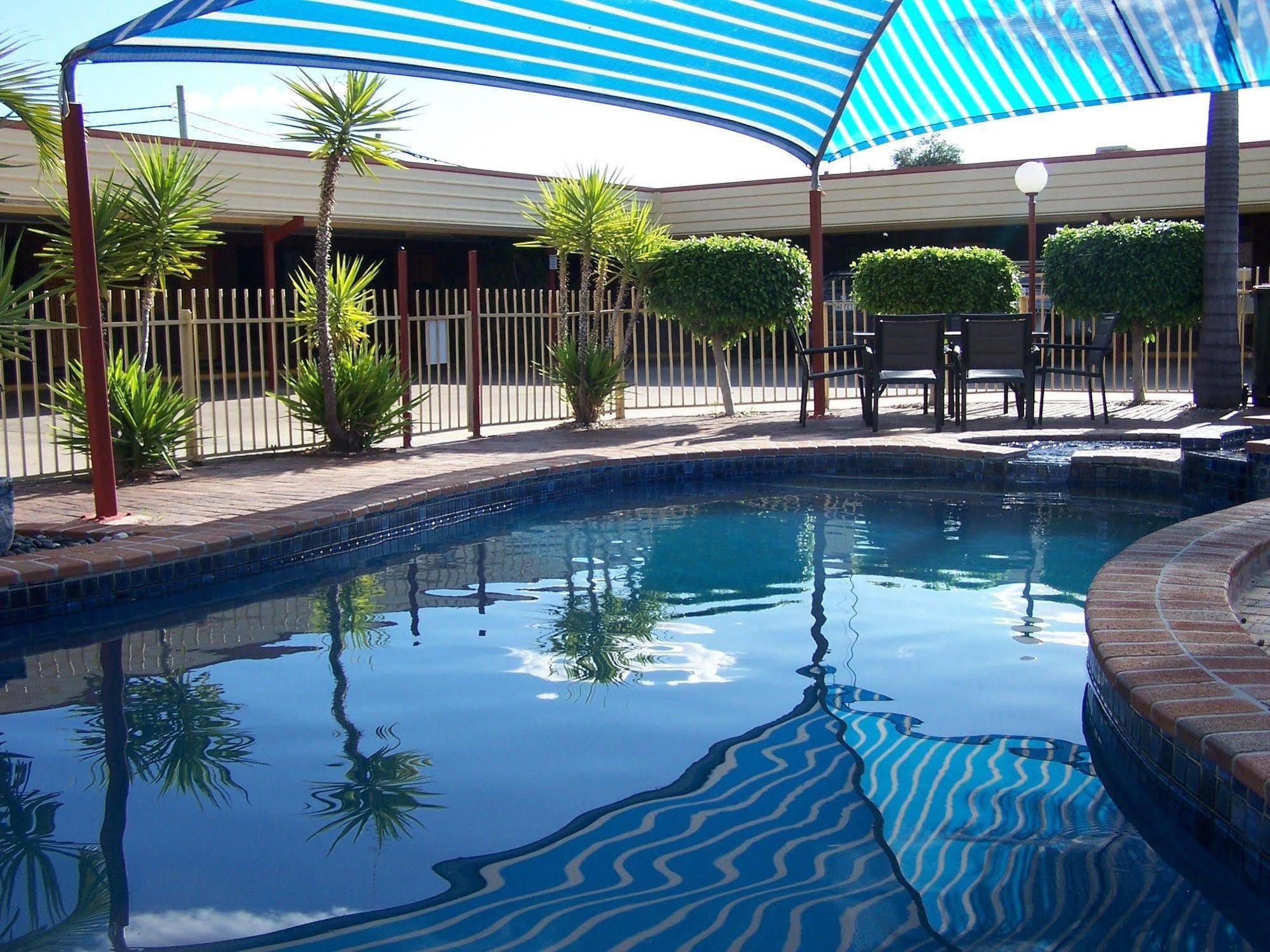 Macintyre Motor Inn Goondiwindi Bagian luar foto