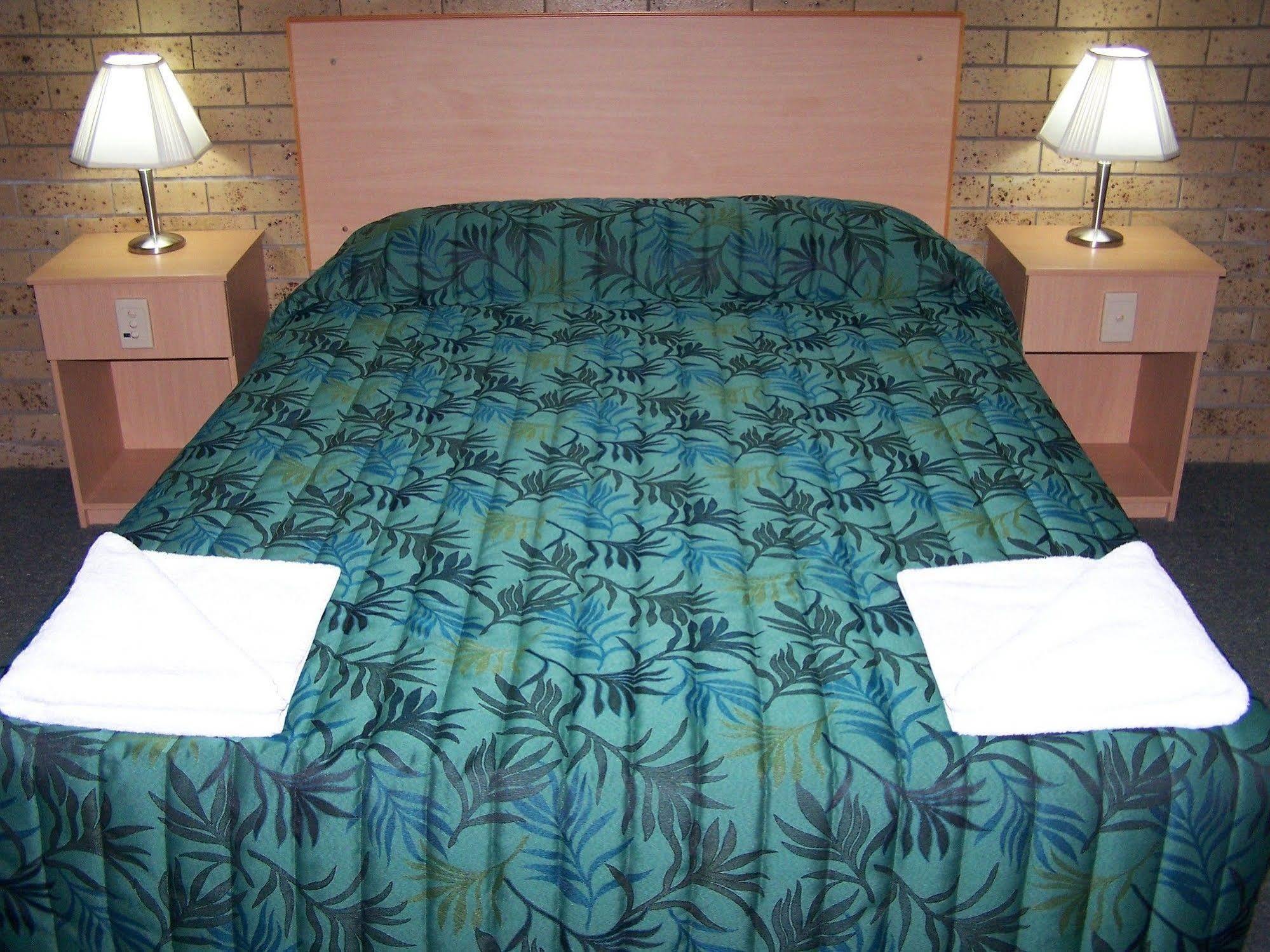 Macintyre Motor Inn Goondiwindi Bagian luar foto
